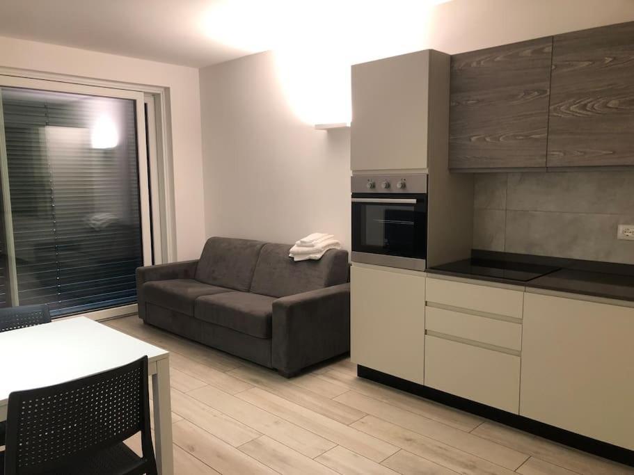 Appartamenti Moderni, Luminosi E Tranquilli Con Parcheggio Privato - Agritur La Tenuta トレント エクステリア 写真