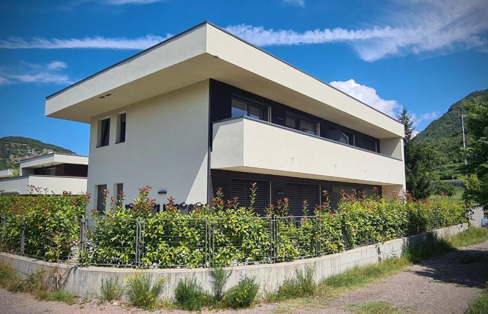 Appartamenti Moderni, Luminosi E Tranquilli Con Parcheggio Privato - Agritur La Tenuta トレント エクステリア 写真