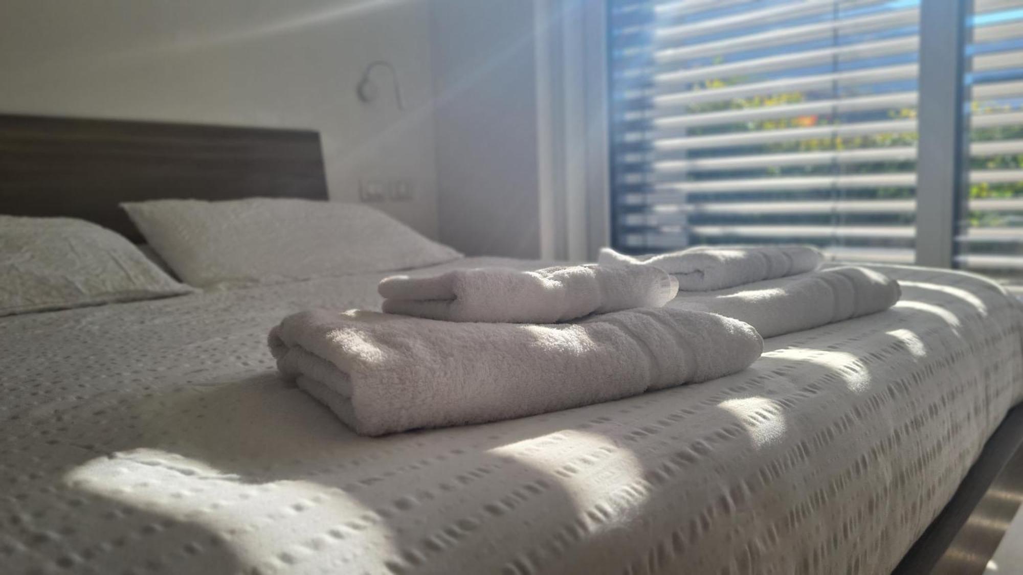 Appartamenti Moderni, Luminosi E Tranquilli Con Parcheggio Privato - Agritur La Tenuta トレント エクステリア 写真